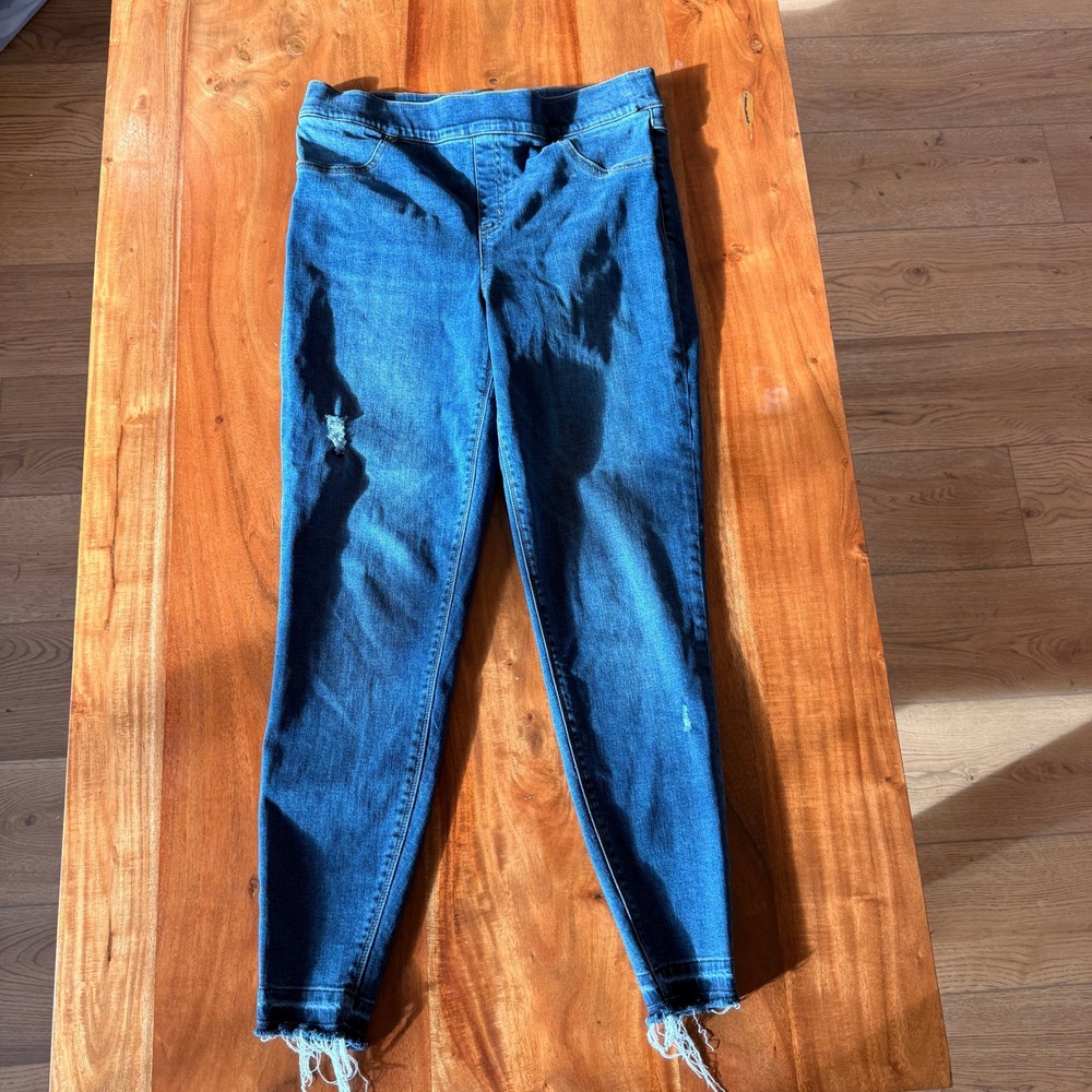 Spanx Women's‎ Blue Distressed Jeans Size XL